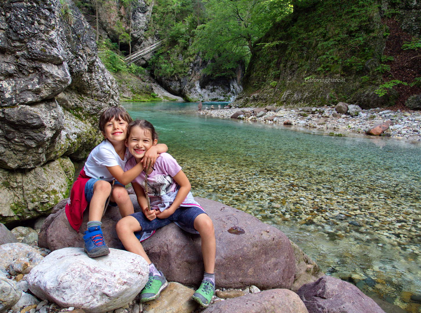 Qualche foto a bordo fiume Qualche foto a bordo fiume