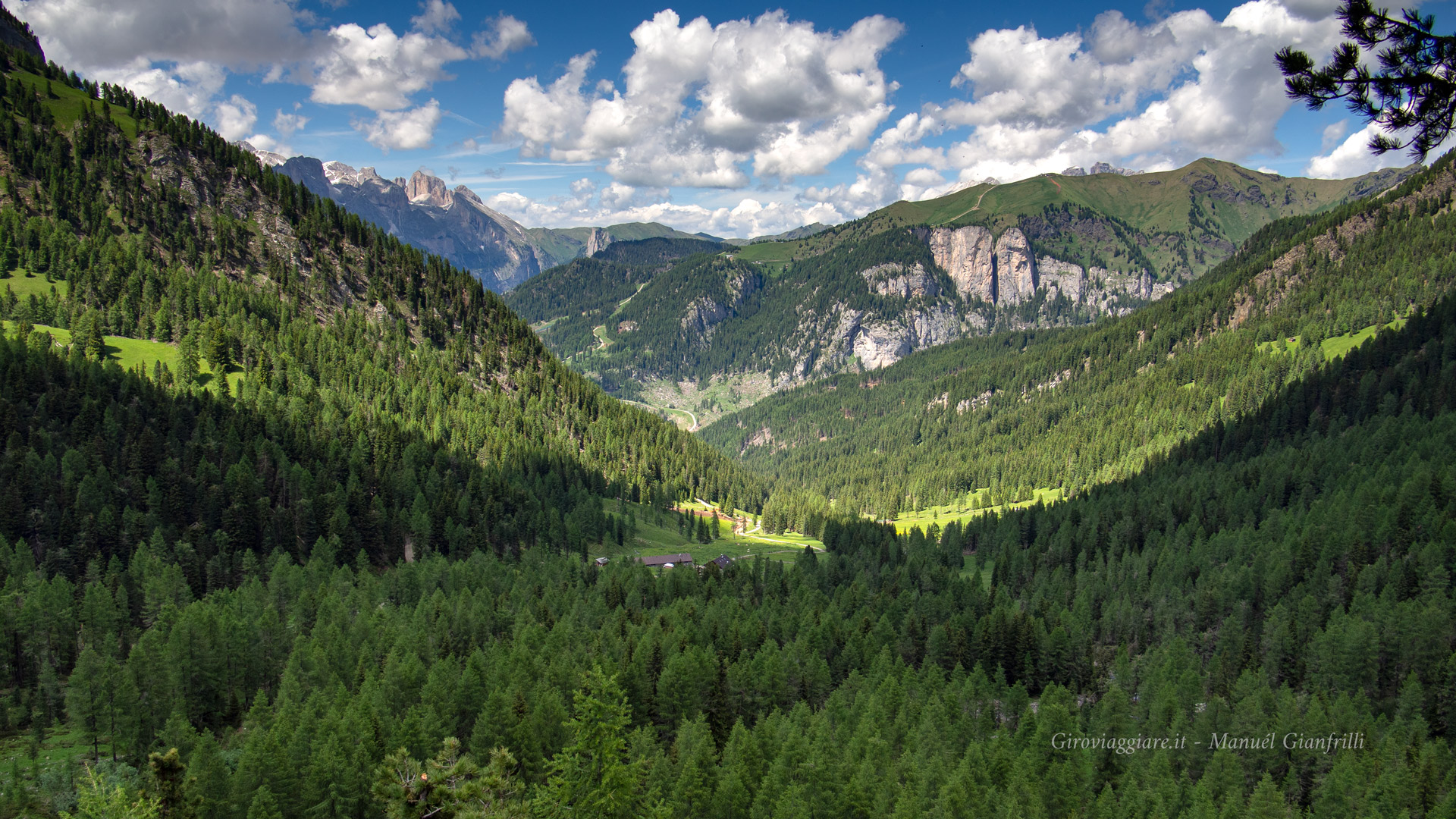 La vista sulla valle La vista sulla valle