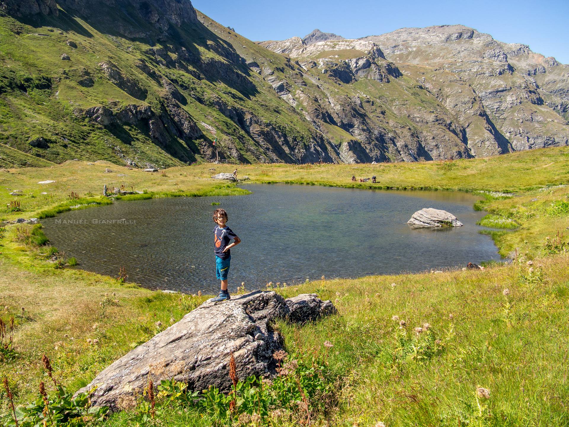 Il laghetto nei pressi del rifugio Il laghetto nei pressi del rifugio