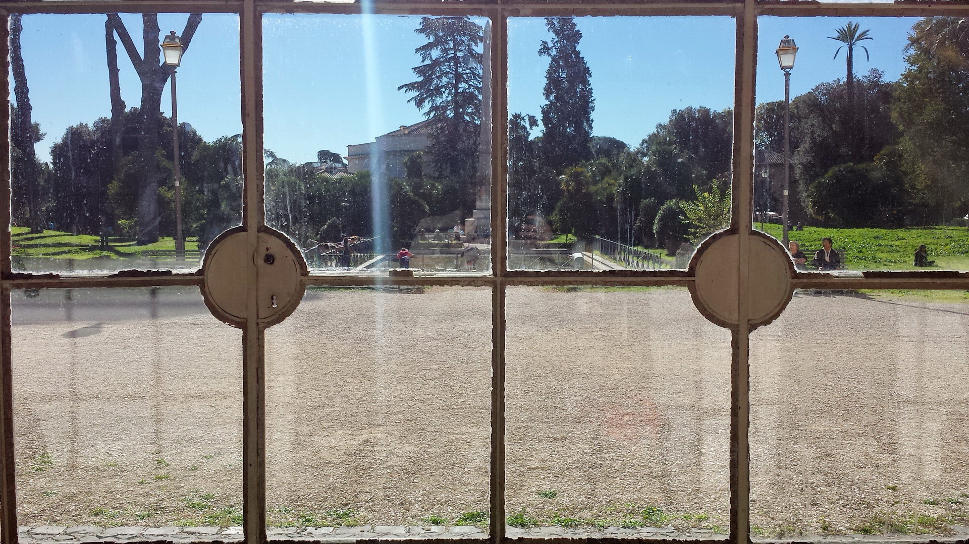 Veranda con affaccio sui giardini Veranda
